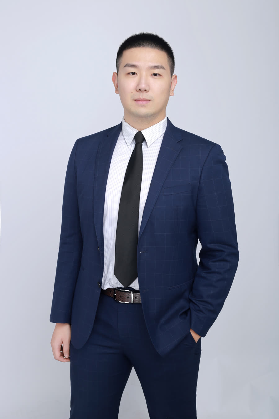 四川银竹律师事务所丁昱凡照片